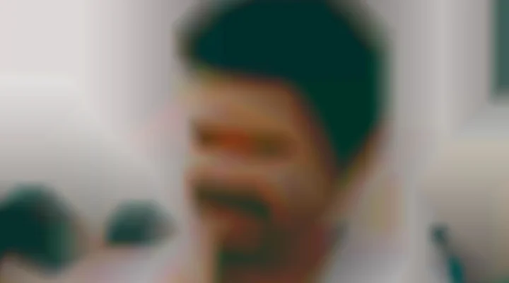 அசுரத்தனமான கதை கூறிய இயக்குனர் - வேண்டாம்டா சாமின்னு கும்பிடு போட்டு அனுப்பிய டாப் நடிகர்!