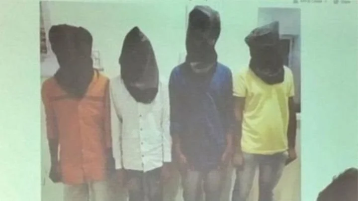 ஹைதராபாத் என்கவுண்டர்: மறுபிரேத பரிசோதனை செய்யப்பட்ட நால்வர் உடல்கள்