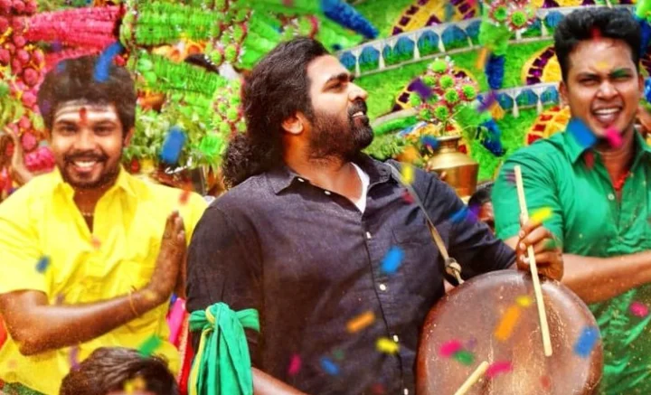 கிழியும் தாரை தப்பட்டை - விஜய் சேதுபதி வெளியிட்ட மாஸான செகண்ட் லுக்!