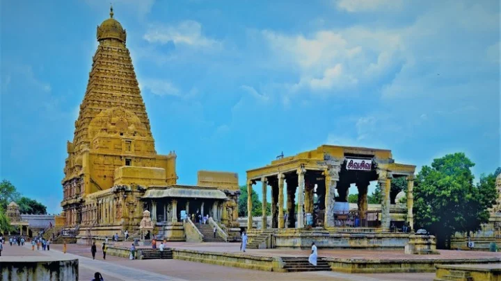 தஞ்சை பெரிய கோவில் குடமுழுக்கு :  நாளை தீர்ப்பு !