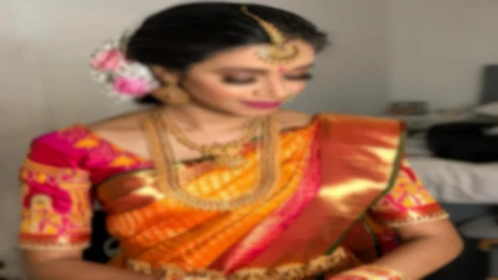 ஒரு புடவையால் நின்ற கல்யாணம் – நம்பமுடியவில்லையா ?