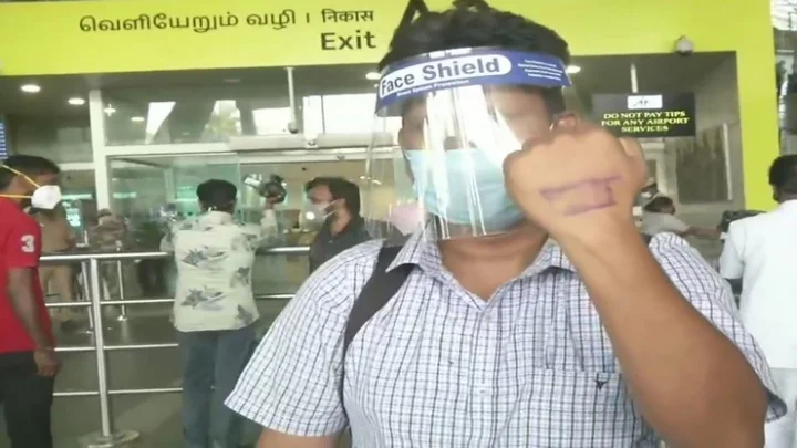 இரண்டு மாதங்களுக்குப் பிறகு இயங்கிய சென்னை ஏர்போர்ட் – பயணிகளுக்கு சோதனை!