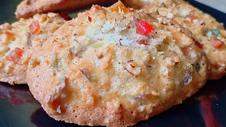 சுவை மிகுந்த தேங்காய் பிஸ்கட் செய்ய...!!