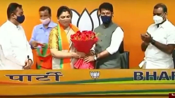 பாஜகவில் இணைந்தார் குஷ்பு!!