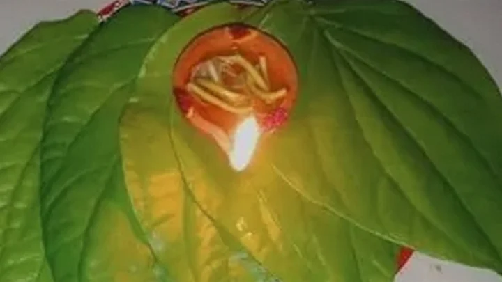 வெற்றிலை தீபம்