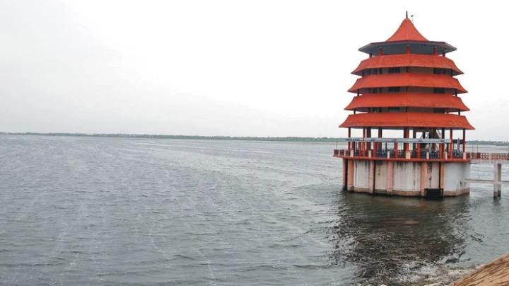 தமிழகம்