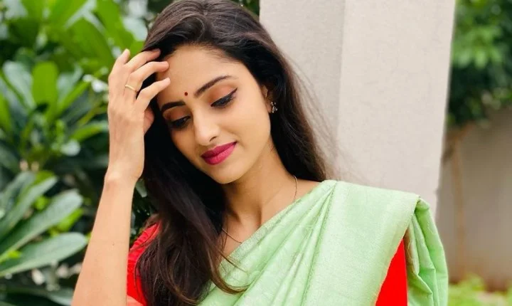 சீரியல் நடிகைகளே இப்படி இருந்தால் சினிமா நடிகைகளின் நிலைமை என்ன ஆகுறது?