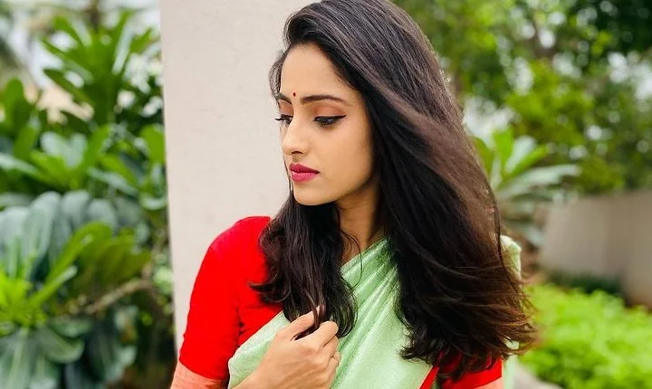 சீரியல் நடிகைகளே இப்படி இருந்தால் சினிமா நடிகைகளின் நிலைமை என்ன ஆகுறது?