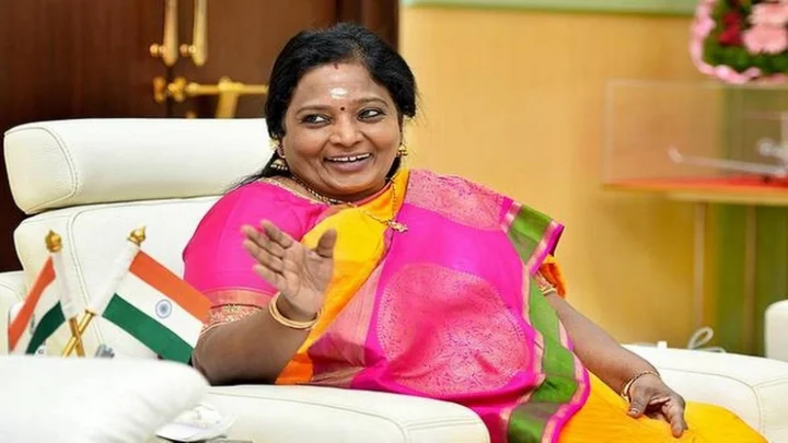 மாணவர்கள்