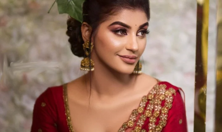 Yashika Aannand  