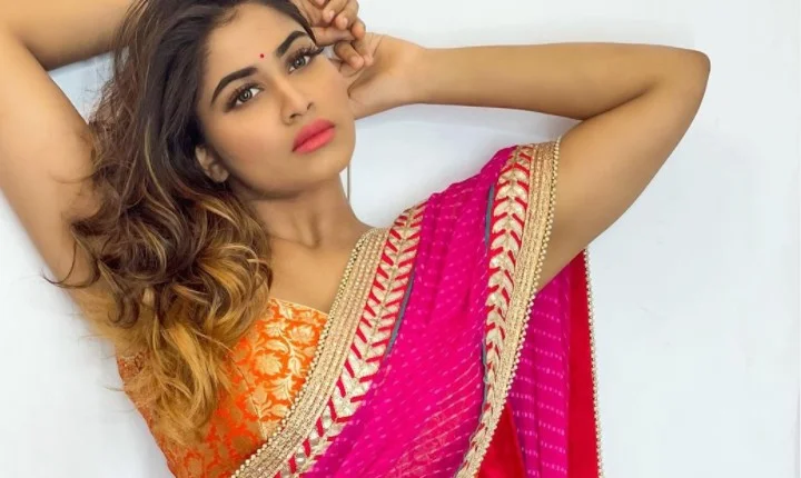 ஷிவானி நாராயணன் லேட்டஸ்ட் கவர்ச்சி போட்டோஸ்!