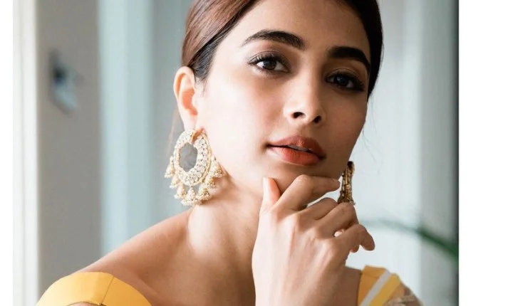 அவ்வ்வ்... விஜய் ரசிகர்களின் மனதில் சேர் போட்டு உட்கார்ந்த Beast ஹீரோயின்!