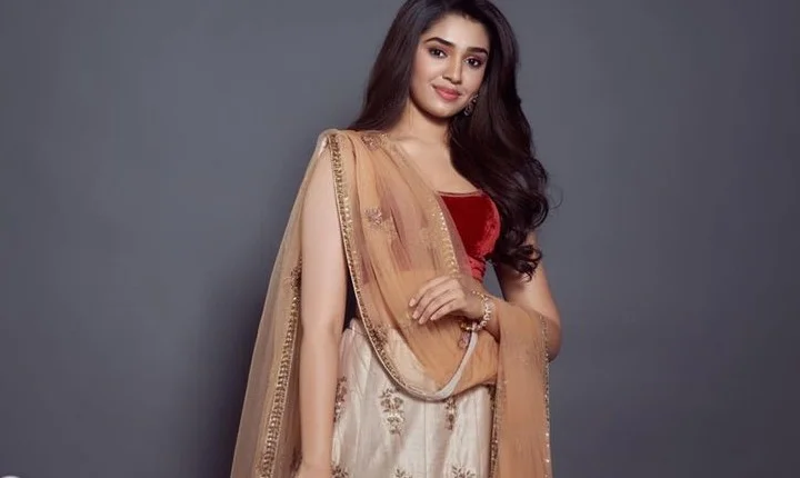 லேட்டஸ்ட் Crush கீர்த்தி ஷெட்டியின் கியூட்  போட்டோஸ்!