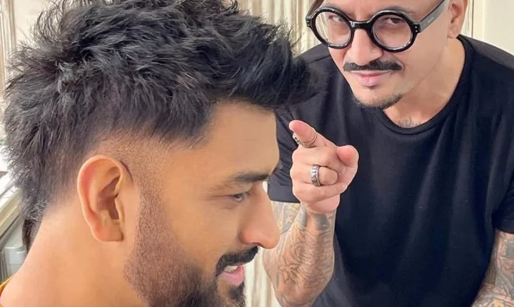 #DhoniHairStyle இணையத்தில் வைரலாகும் தோனியின் நியூ லுக்!