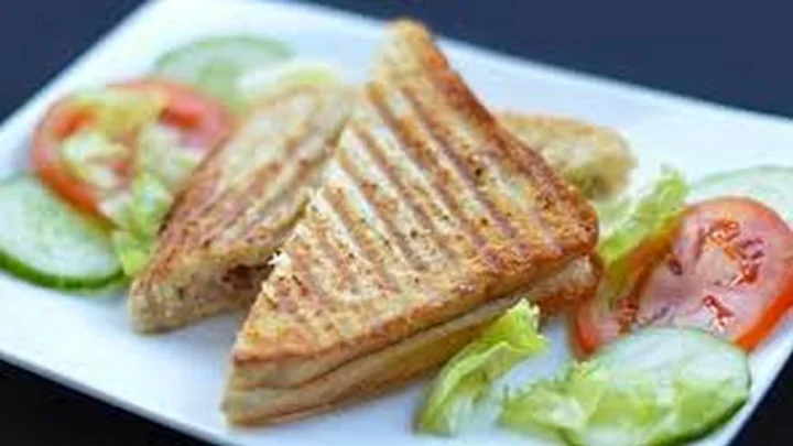 Bhel Puri Sandwich