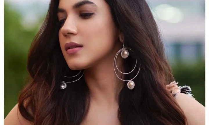 நடிகை ரித்து வர்மாவின் லேட்டஸ்ட் புகைப்படங்கள்!