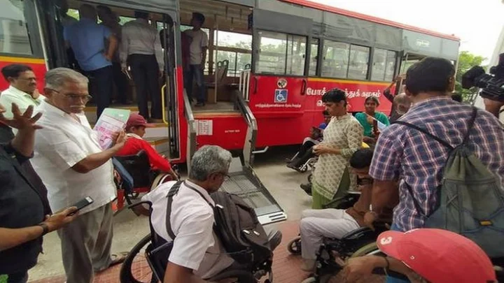 மாற்றுத்திறனாளிகளிடம் நடந்து கொள்வது எப்படி? நடத்துனருக்கு வழிகாட்டு நெறிமுறைகள்!