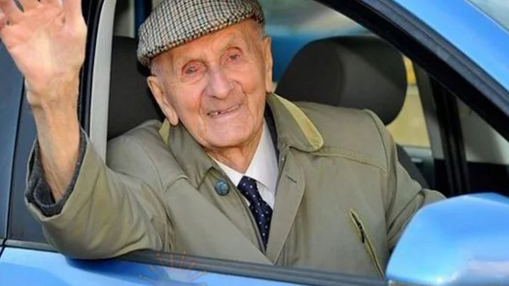 70 ஆண்டுகளாக காவலர்களிடம் சிக்காமல் இருந்த ஓட்டுனர்: அதிர்ச்சியில் போலீசார்!