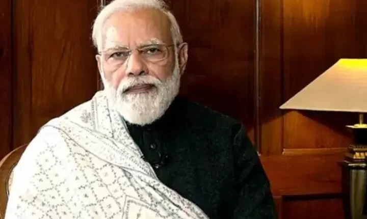 पुलवामा हल्ल्यातील शहीदांना पंतप्रधान मोदी आणि शाह यांनीही श्रद्धांजली वाहिली