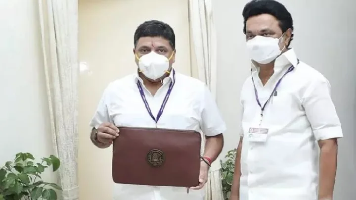 அதிமுக வெளிநடப்பு