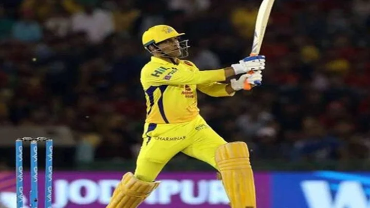 நேற்றைய போட்டியில் மைல்கல் சாதனையை எட்டிய தோனி!