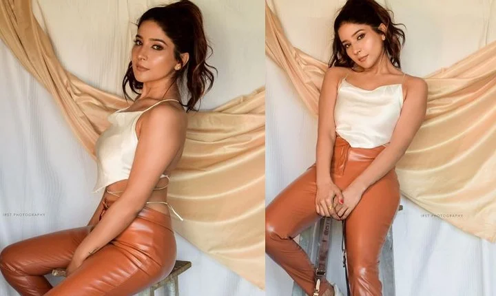 கர்சீப் துணியில் கவர்ச்சி தெறிக்கவிட்ட சாக்ஷி - லேட்டஸ்ட் போட்டோஸ்!