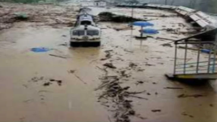 அசாம் வெள்ளம்