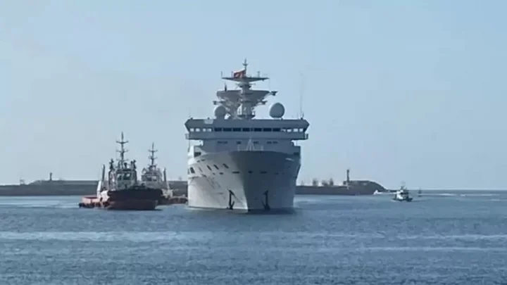 Chinese ship