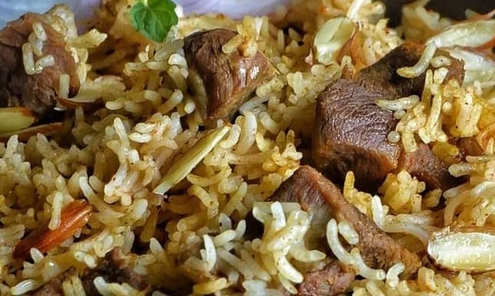 தலப்பாக்கட்டு மட்டன் பிரியாணி வீட்டில் செய்து அசத்தலாம் வாங்க!