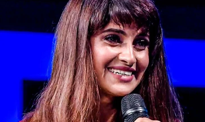 பிக்பாஸில் இருந்து வெளியேறிய ஆயிஷாவுக்கு இவ்வளவு சம்பளமா?