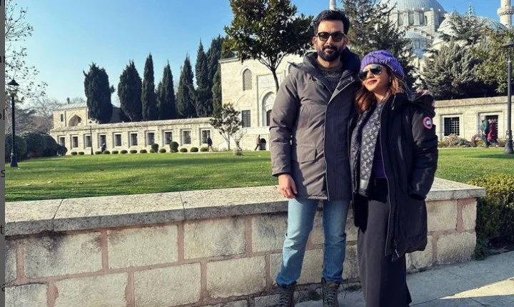 பிரபல நட்சத்திரங்களின் புத்தாண்டு கொண்டாட்ட புகைப்படங்கள்!