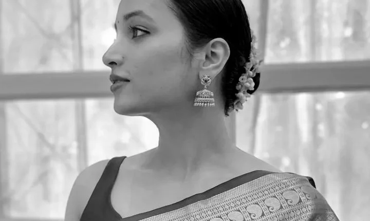 பட்டு சேலையில் பார்க்கவே அழகா இருக்கு ஸ்ரீநிதி ஷெட்டி - ரீசென்ட் போட்டோஸ்!