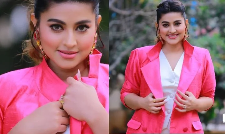 கோட் ஷூட்டில் கெத்து காட்டும் நடிகை சினேகா - லேட்டஸ்ட் போட்டோஸ்!