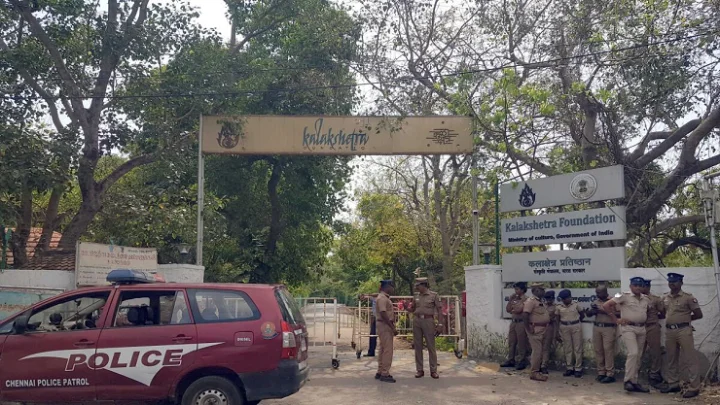 கலாஷேத்ரா முன்னாள் நடன ஆசிரியர் கைது.. 15 வருடங்களுக்கு முன் பாலியல் தொல்லை என புகார்..!