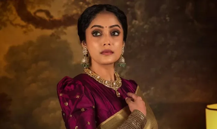 Kalakshetra students  