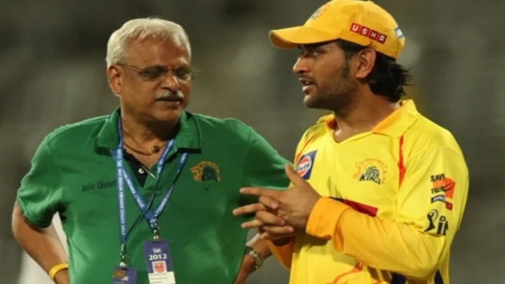 தோனி தொடர்ந்து விளையாடுவார்… சி எஸ் கே CEO அளித்த அப்டேட்!