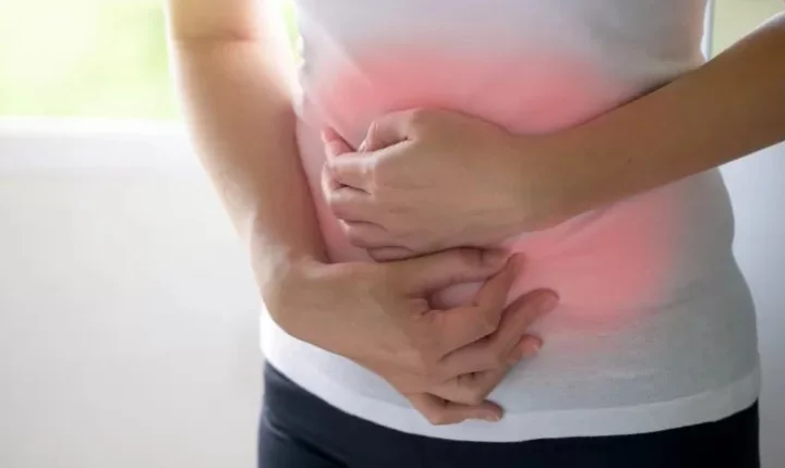 40 வயதுக்கு முன்னதாக மாதவிடாய் நின்று போவதால் ஏற்படும் சிக்கல்கள் என்ன?