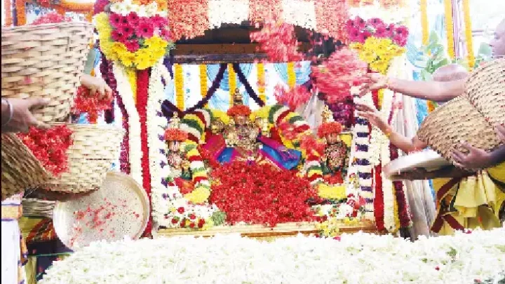 புஷ்ப யாகம்