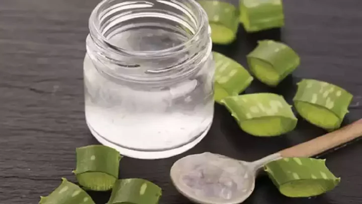 கற்றாழை - தேன் இருந்தால் போதும்.. முகம் பளபளப்பாகிவிடும்..!