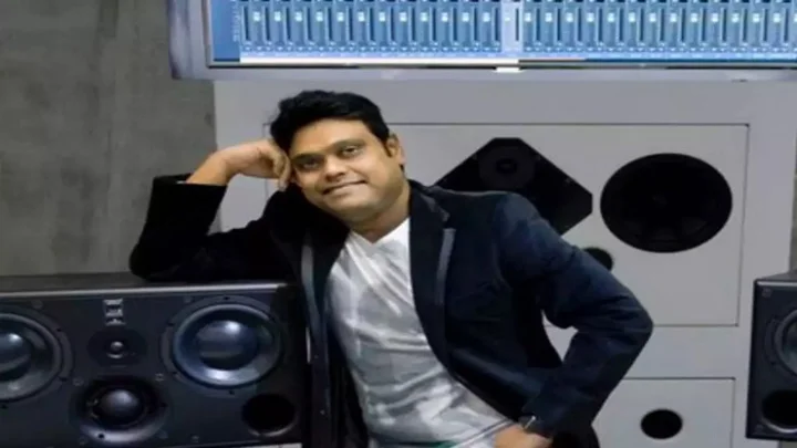 மழையில் பெரும் சேதத்துக்கு உள்ளான ஹாரிஸ் ஜெயராஜின் வீடு & ஸ்டுடியோ!