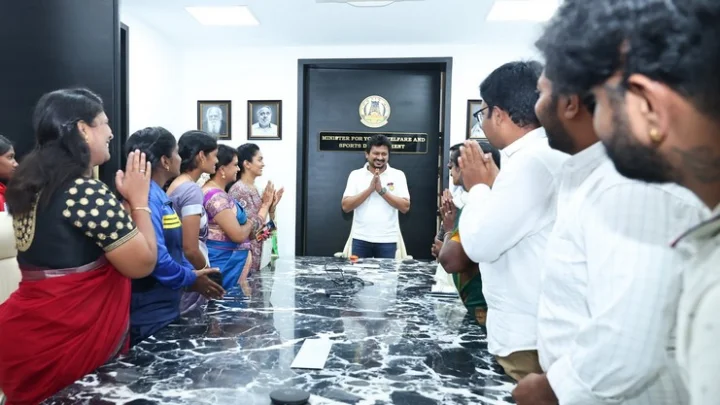 dmk udhayanithi stalin