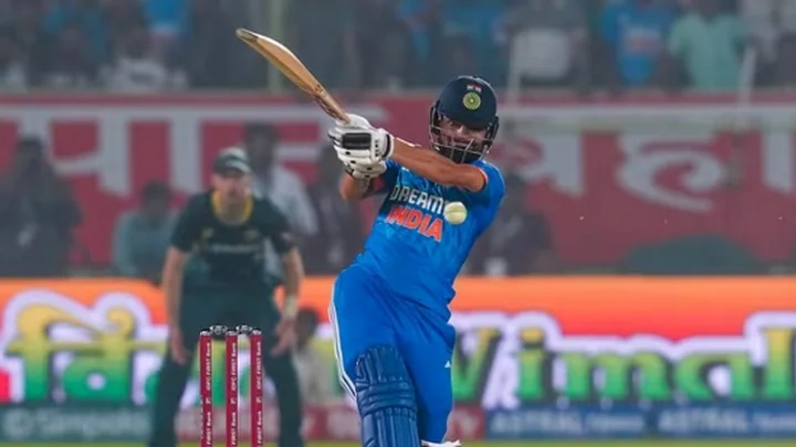 தோனி சொன்ன ஒரு அட்வைஸ் இதுதான்… அதை பாலோ செய்கிறேன் – பினிஷிங் குறித்து ரிங்கு சிங்!