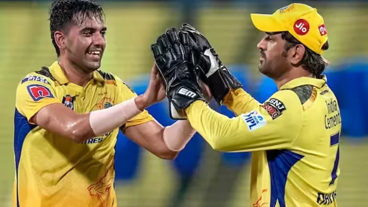 தோனி முழுவதுமாக குணமாகிவிட்டார்… இன்னும் மூன்று சீசன்கள்… சி எஸ் கே வீரர் சொன்ன தகவல்!