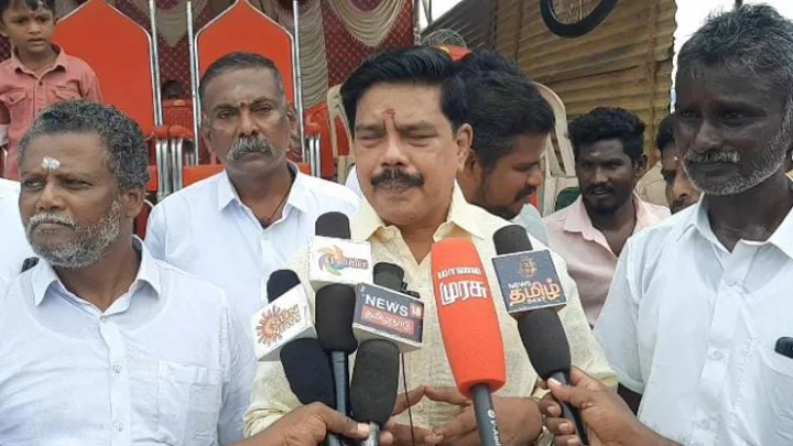 பாரதப் பிரதமர் மோடியை  நாட்டு மக்கள் கடவுளாகத்தான் பார்க்கின்றனர்- பாஜக மாநிலத் துணைத் தலைவர் கரு நாகராஜன்!