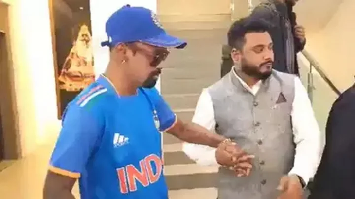 இரண்டு வாரங்களுக்குப் பிறகு மருத்துவமனையில் இருந்து வீடு திரும்பிய வினோத் காம்ப்ளி!