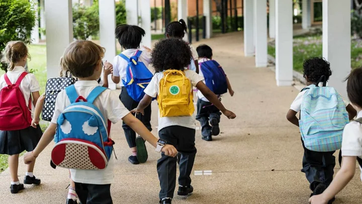 Tags: டெல்லி பள்ளி