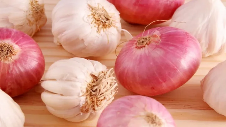 வெங்காயம் - பூண்டு சண்டையால் விவாகரத்து! 23 வருட திருமண உறவுக்கு முடிவு..!