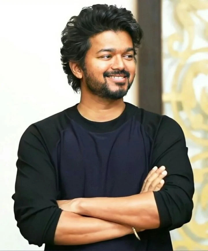 விஜய் கேட்ட அந்த ஒற்றைக் கேள்வி..! நெகிழ்ந்துபோன ராதாரவி