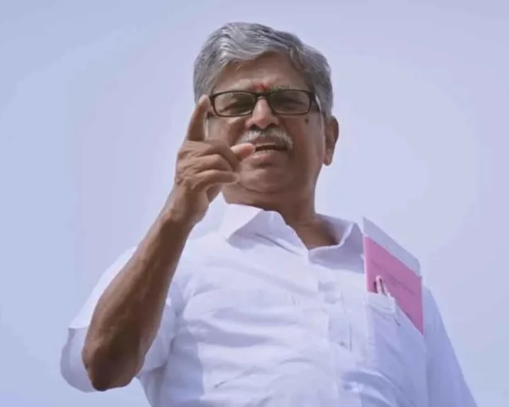 60 வருஷமா பேசி பேசியே நாட்டை கெடுத்துட்டாங்க... விஜய் செயல்படுறார்! – எஸ்.ஏ.சந்திரசேகர் அதிரடி பதில்!