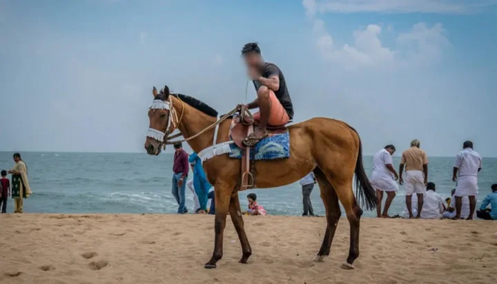 6 வயது சிறுமியிடம் பாலியல் அத்துமீறல்!.. மெரினா பீச்சில் ஷாக்!...